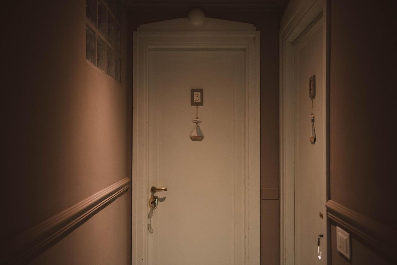 La Librata Boutique Hotel テッラチーナ エクステリア 写真